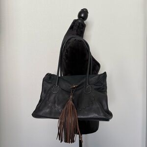 Henry Beguelin Black Leather Shoulder Bag with Tassel Accent – Made in Italy